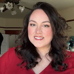 Meet your Posher, Abbie Jo